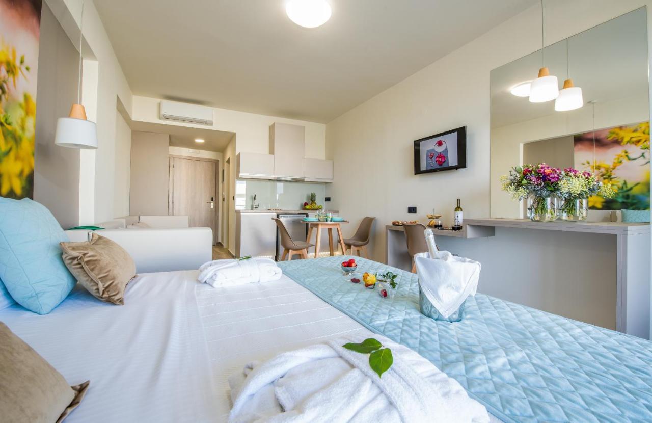 Incognito Creta Luxury Suites And More Kolymbari Buitenkant foto